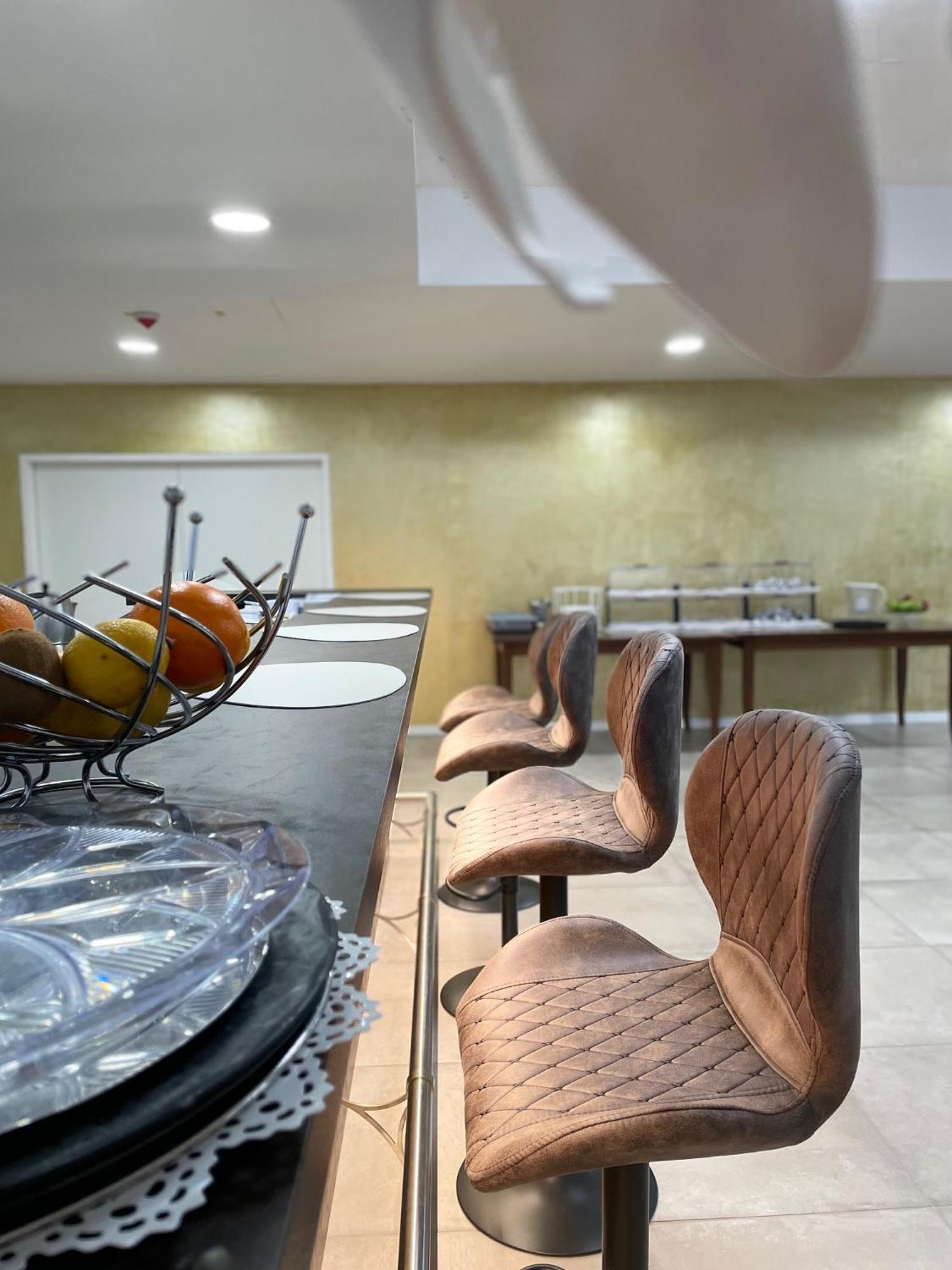 Gastpark Hotel Manching Exterior photo